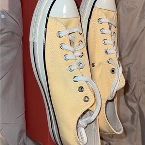 Yellow converse NWT